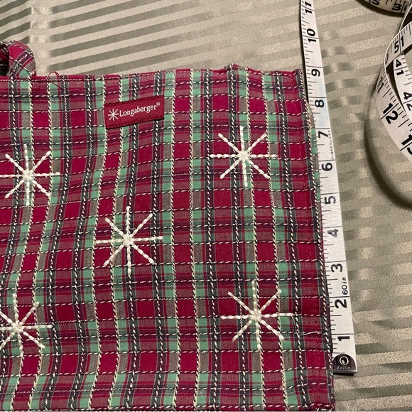Longaberger Red and Green Plaid Tote with Embroidered Stars - Picture 5 of 6